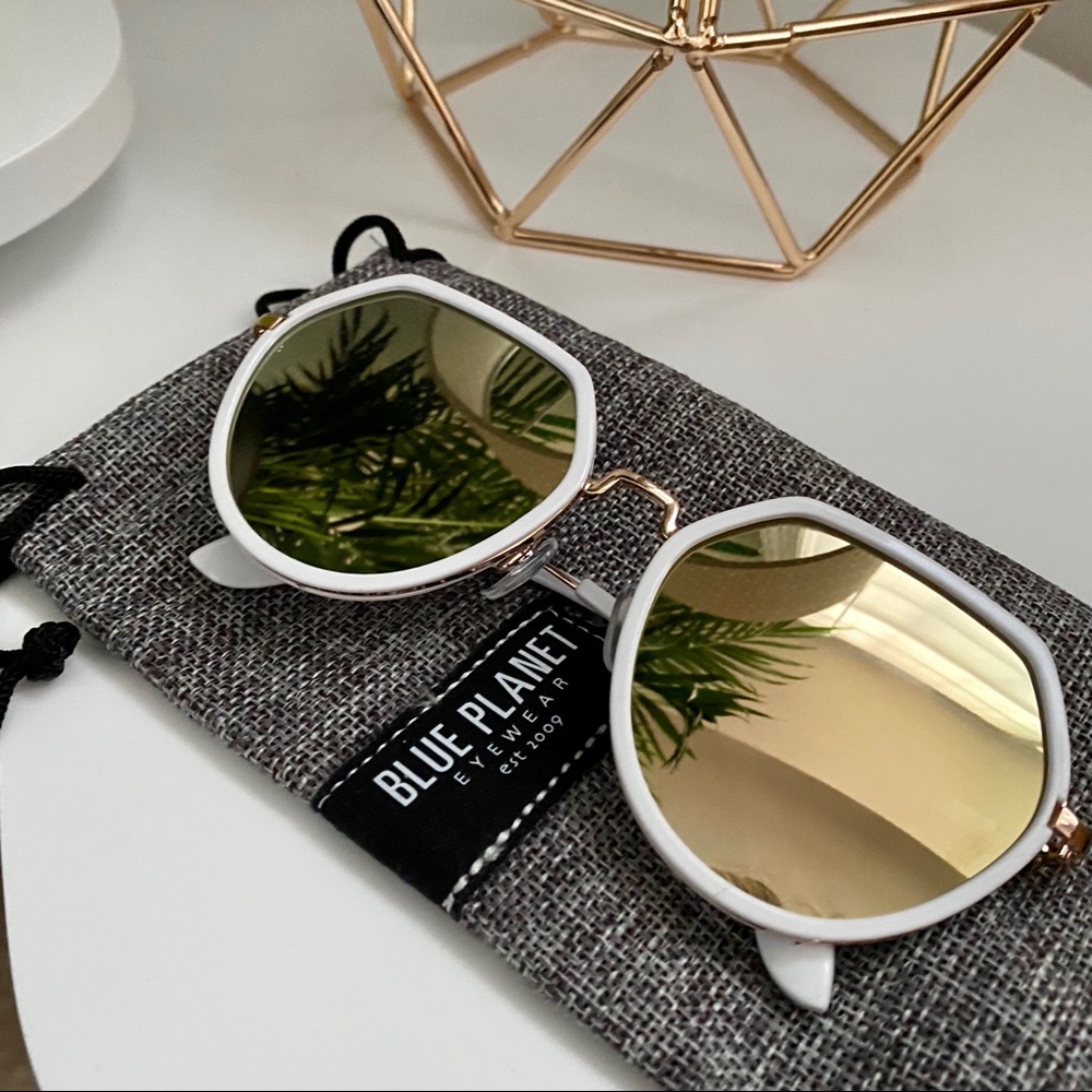 🤍 white sunnies 🤍